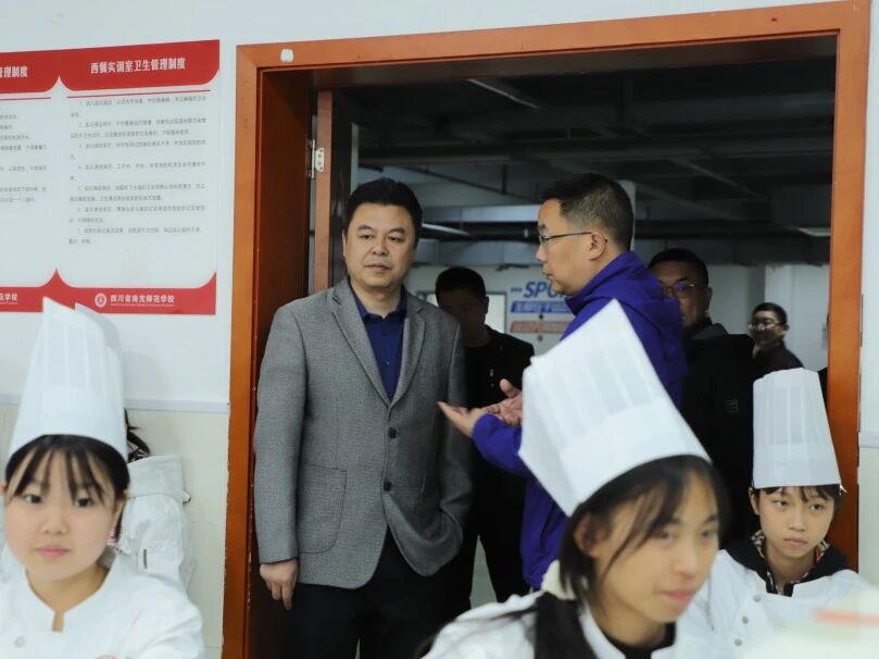 27ba3be66271289e029f0fe94237579a.jpg 27ba3be66271289e029f0fe94237579a.jpg